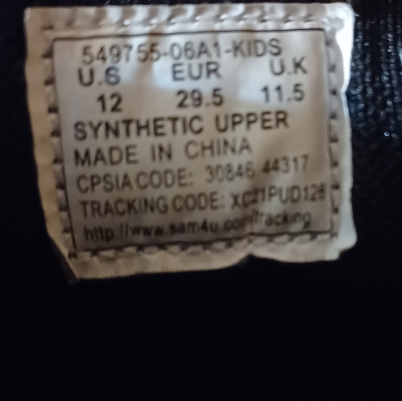 Levi's kid shoes size 12 - Picture 7 of 7